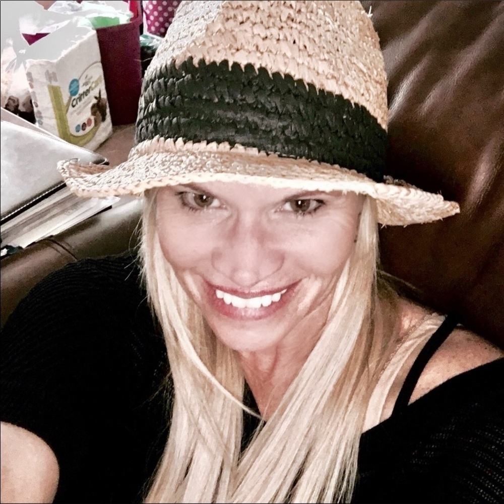 Meet your Posher, Renee